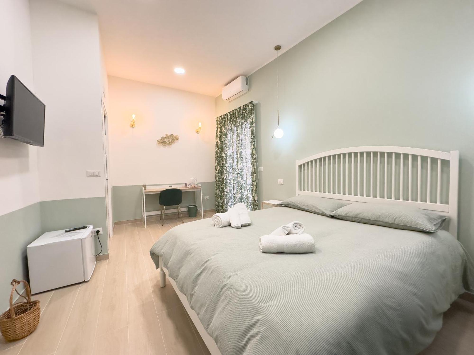 Real Poggio Hotel Naples Luaran gambar