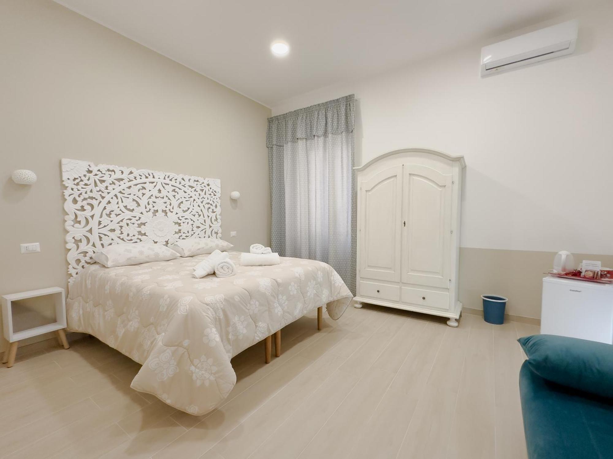 Real Poggio Hotel Naples Luaran gambar