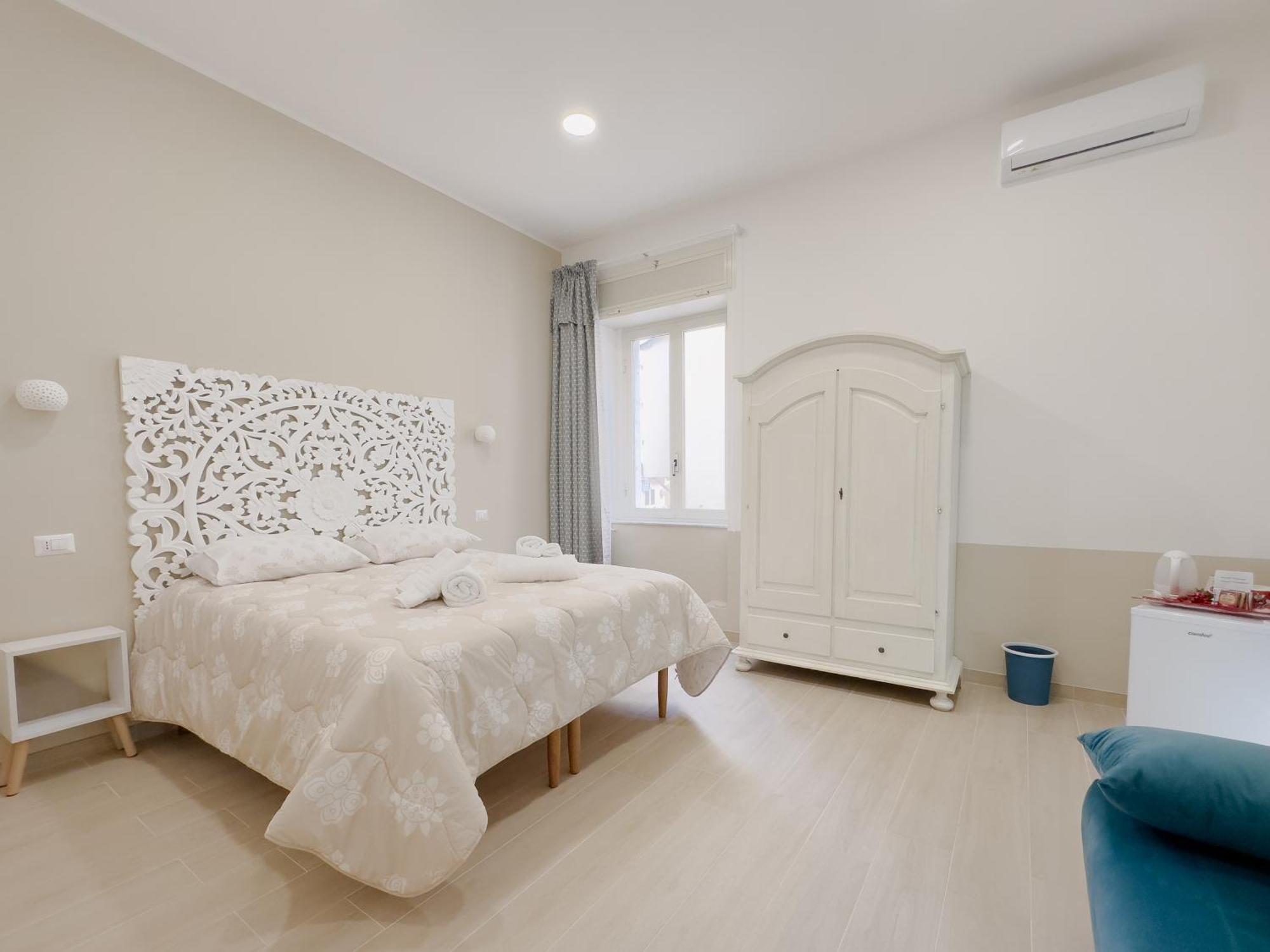 Real Poggio Hotel Naples Luaran gambar
